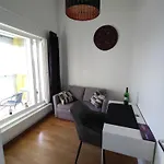 아파트 Penthouse Near The West Harbor