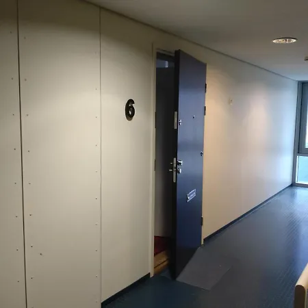 דירה Penthouse Near The West Harbor הלסינקי