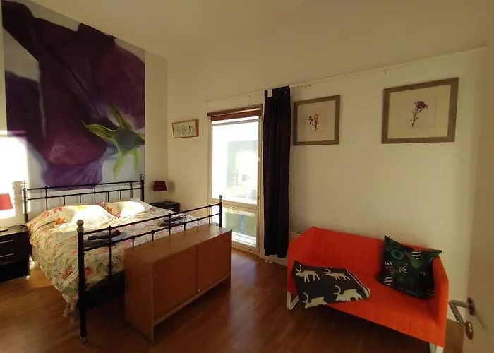 Penthouse Near The West Harbor Διαμέρισμα *